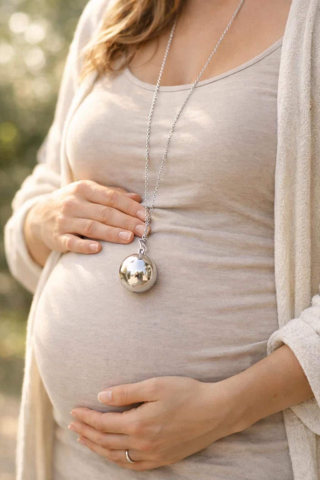 découvrez à quel moment commencer à porter un bola de grossesse et quel est le meilleur mois pour en profiter pleinement pendant votre grossesse.